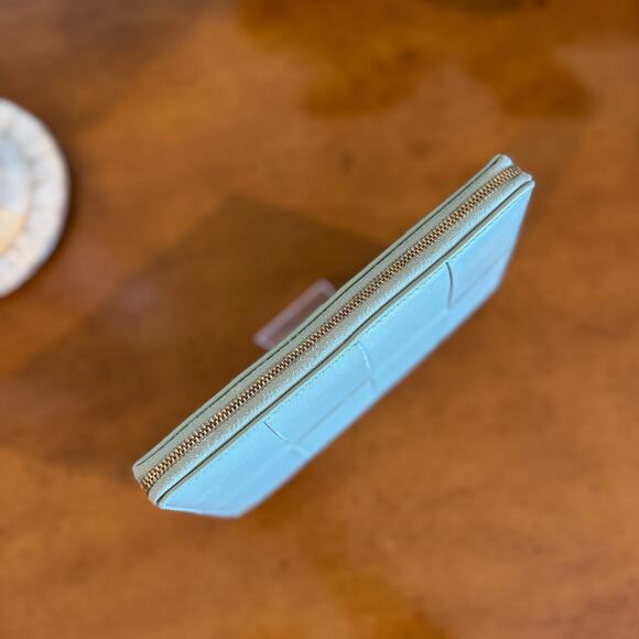 Bottega Veneta Maxi Intrecciato Cassette Lambskin Zippy Long Wallet Green Sage - Picture 10 of 11